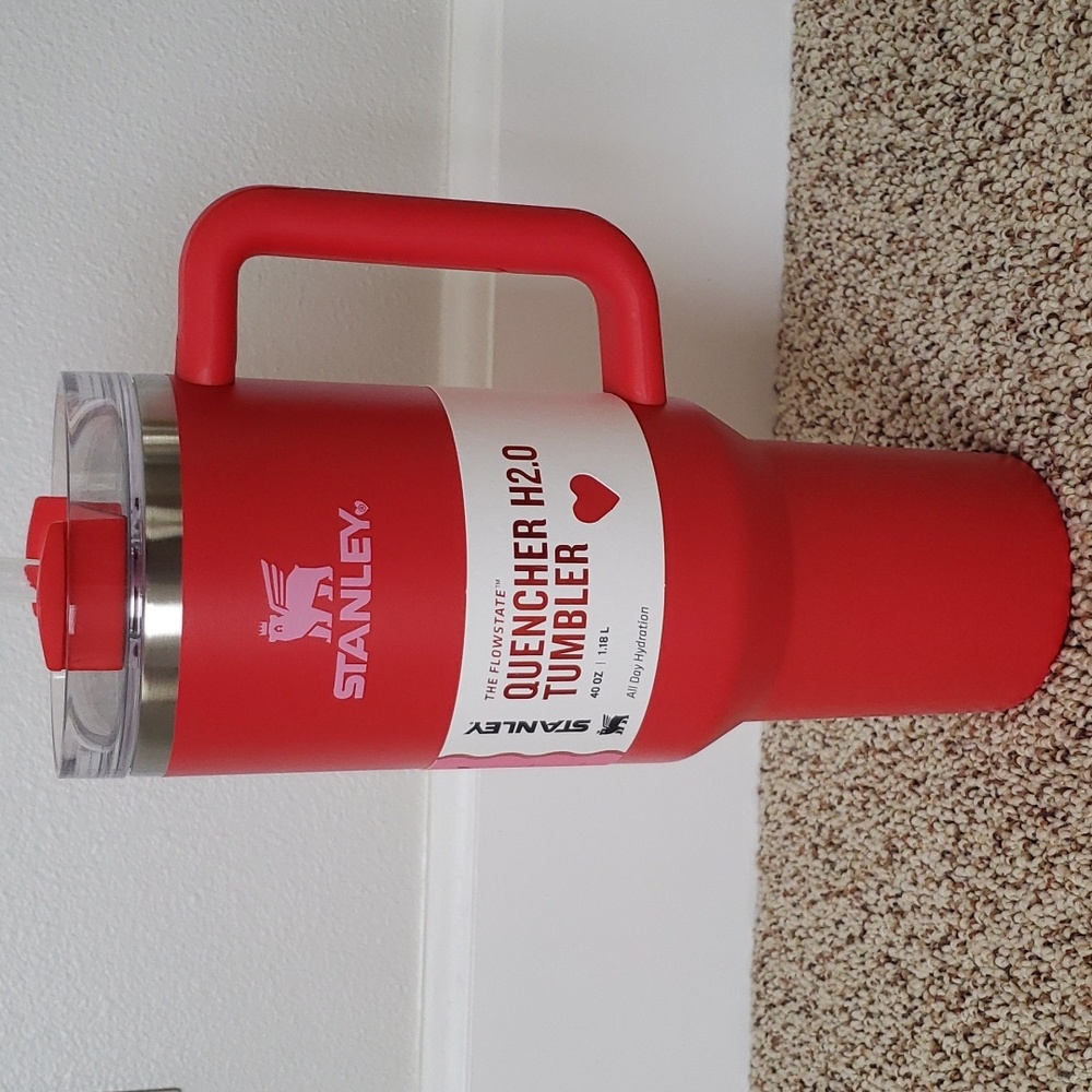 NWT Stanley 40oz Red Valentines tumbler